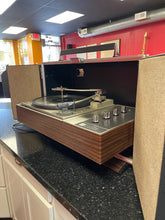 Load image into Gallery viewer, GE Solid State Console 600
